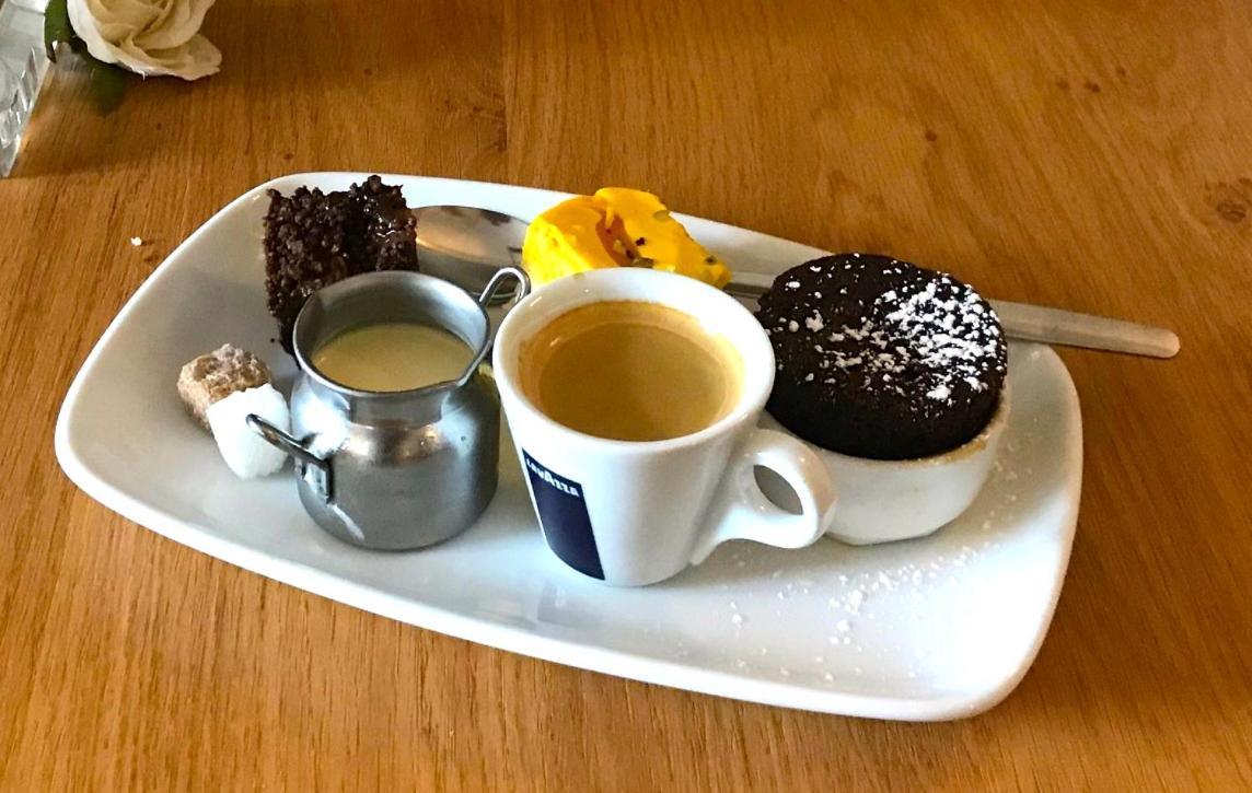 The Pytchley Inn West Haddon Ngoại thất bức ảnh